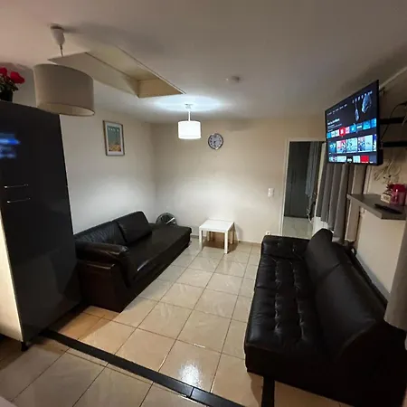 Ferienwohnung Light Side Self Checkin Available Sarcelles Exterior foto