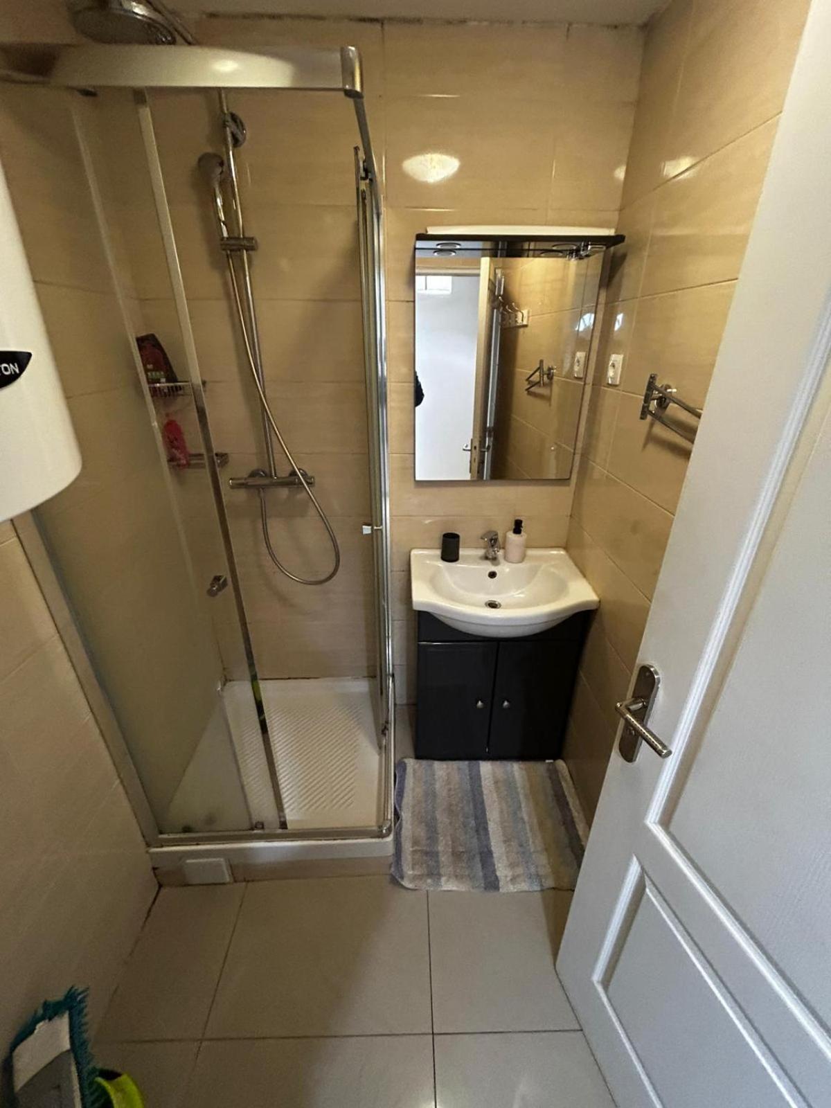 Light Side Self Checkin Available Apartment Sarcelles